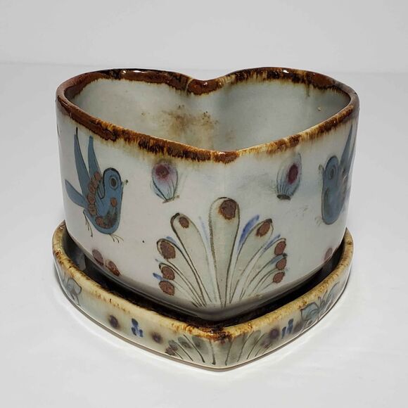 Tonala Folk Art Pottery Planter and Dish Heart - Picture 4 of 9